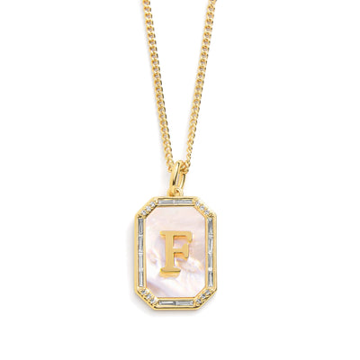 Goldene initialen anhänger kette - elegantes accessoire für frauen