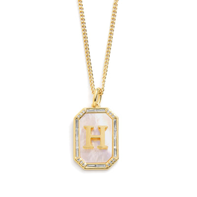 Goldene initialen anhänger kette - elegantes accessoire für frauen