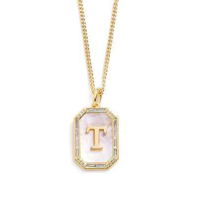Goldene initialen anhänger kette - elegantes accessoire für frauen