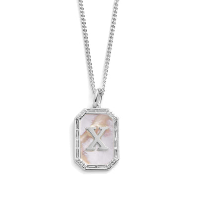 Goldene initialen anhänger kette - elegantes accessoire für frauen