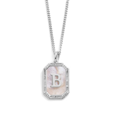 Goldene initialen anhänger kette - elegantes accessoire für frauen