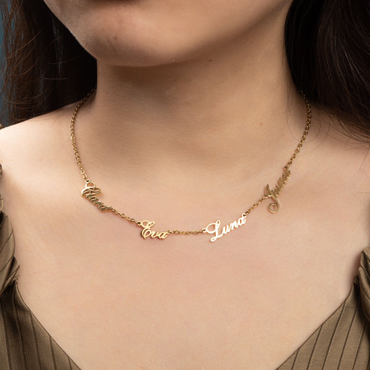 Personalisierte Namenscollier - Elegantes Design für Damen